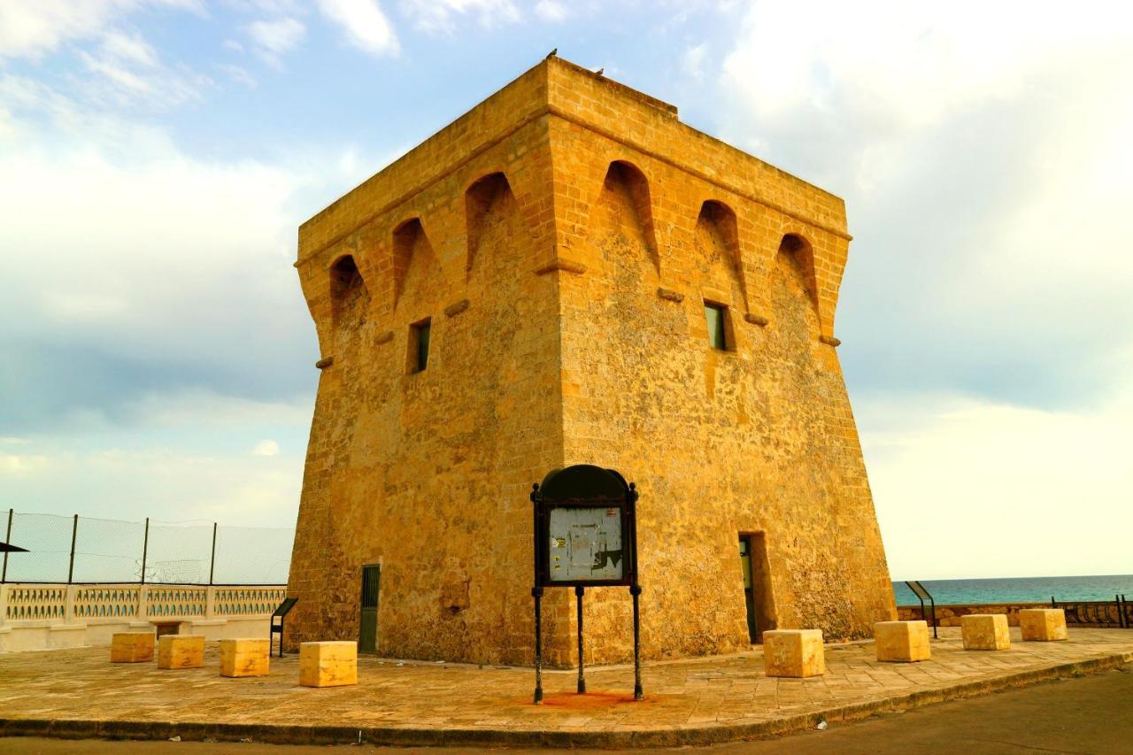 Casa Vacanze Vecchia Torre غالّيبولي المظهر الخارجي الصورة